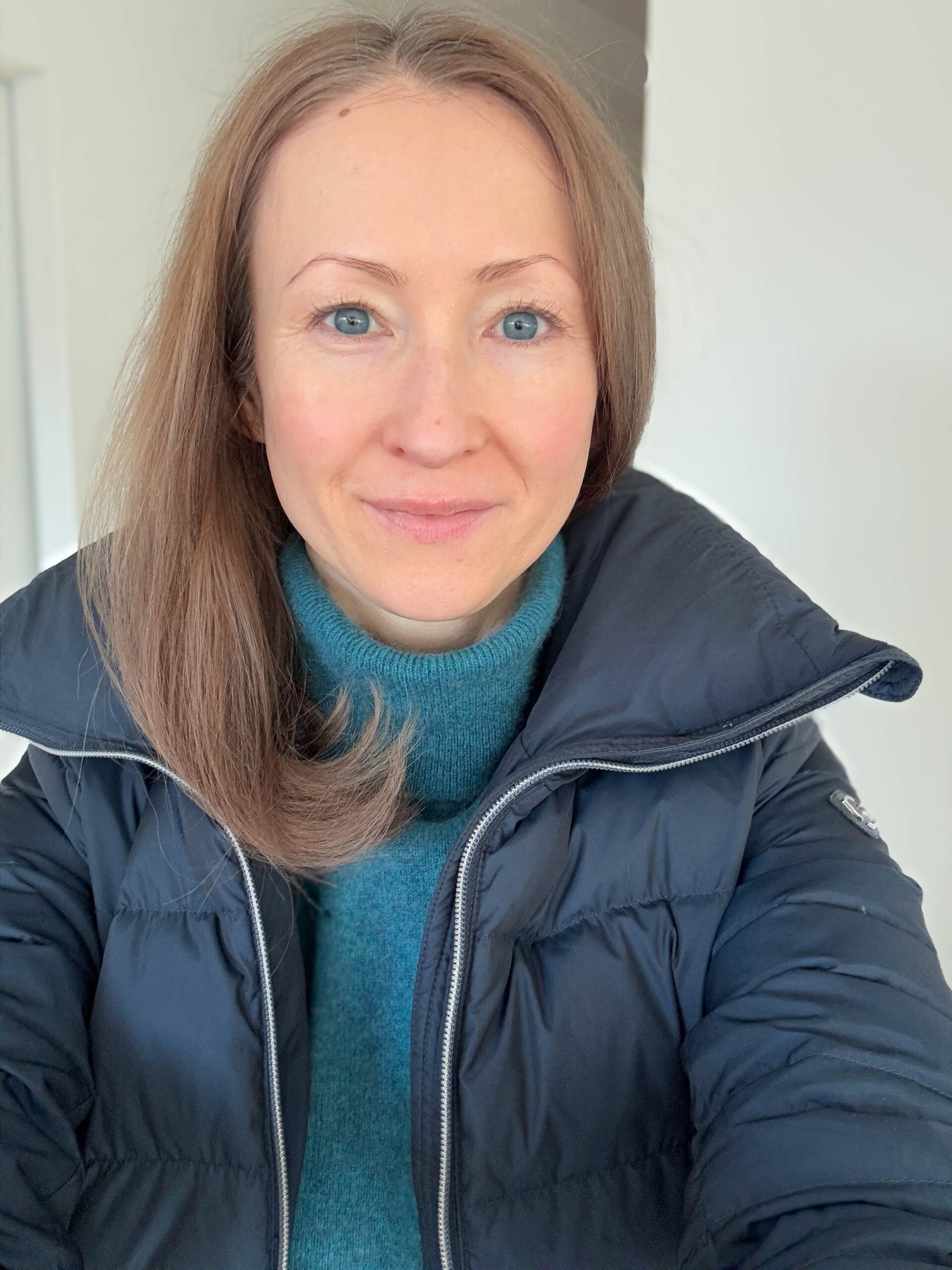 Jagoda-lato-1-zdjęcie-kolory-portret-fotografia-kobieca-Warszawa-sesja-zdjęciowa