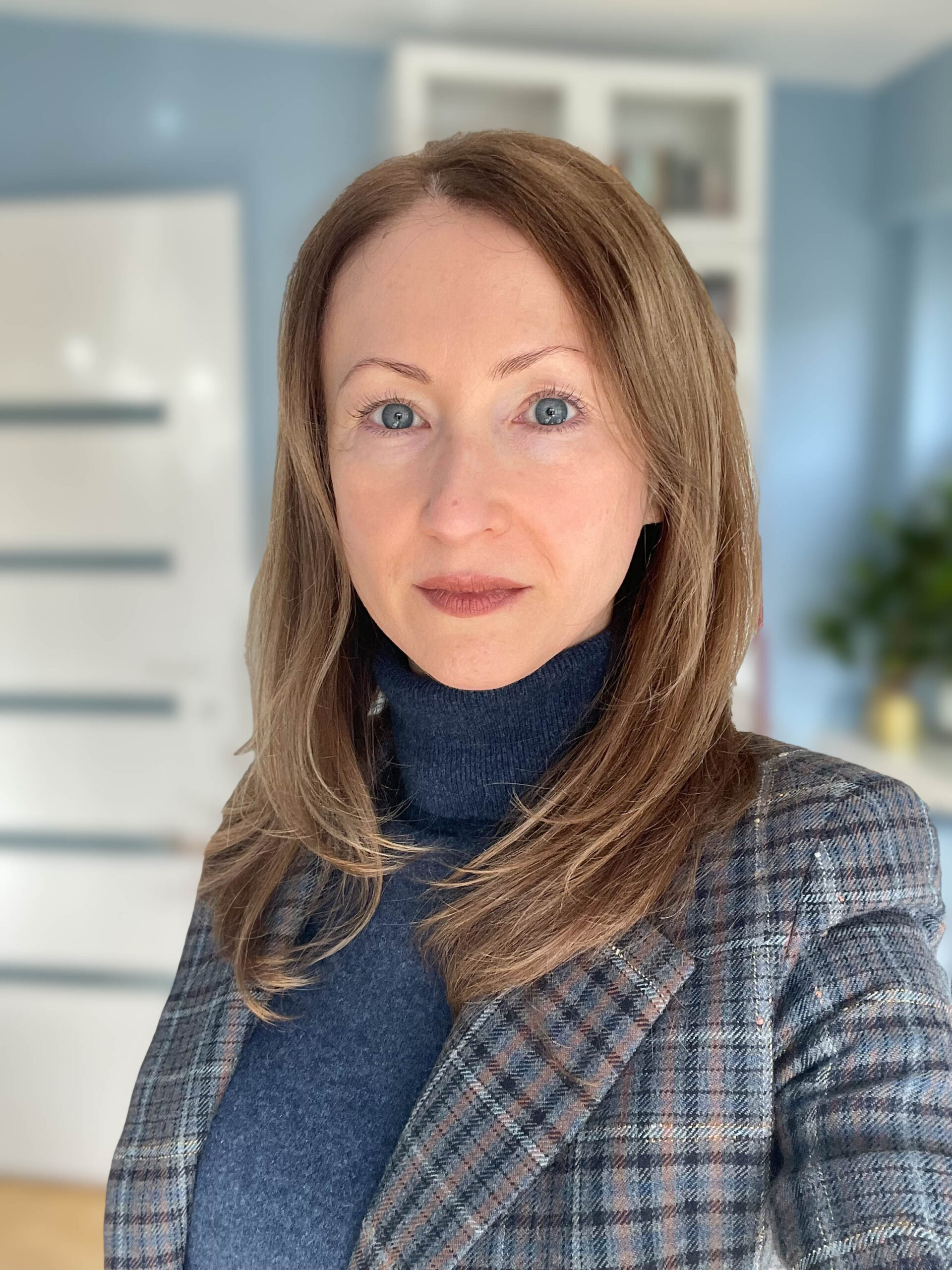 Jagoda-lato-2-zdjęcie-kolory-portret-fotografia-kobieca-Warszawa-sesja-zdjęciowa