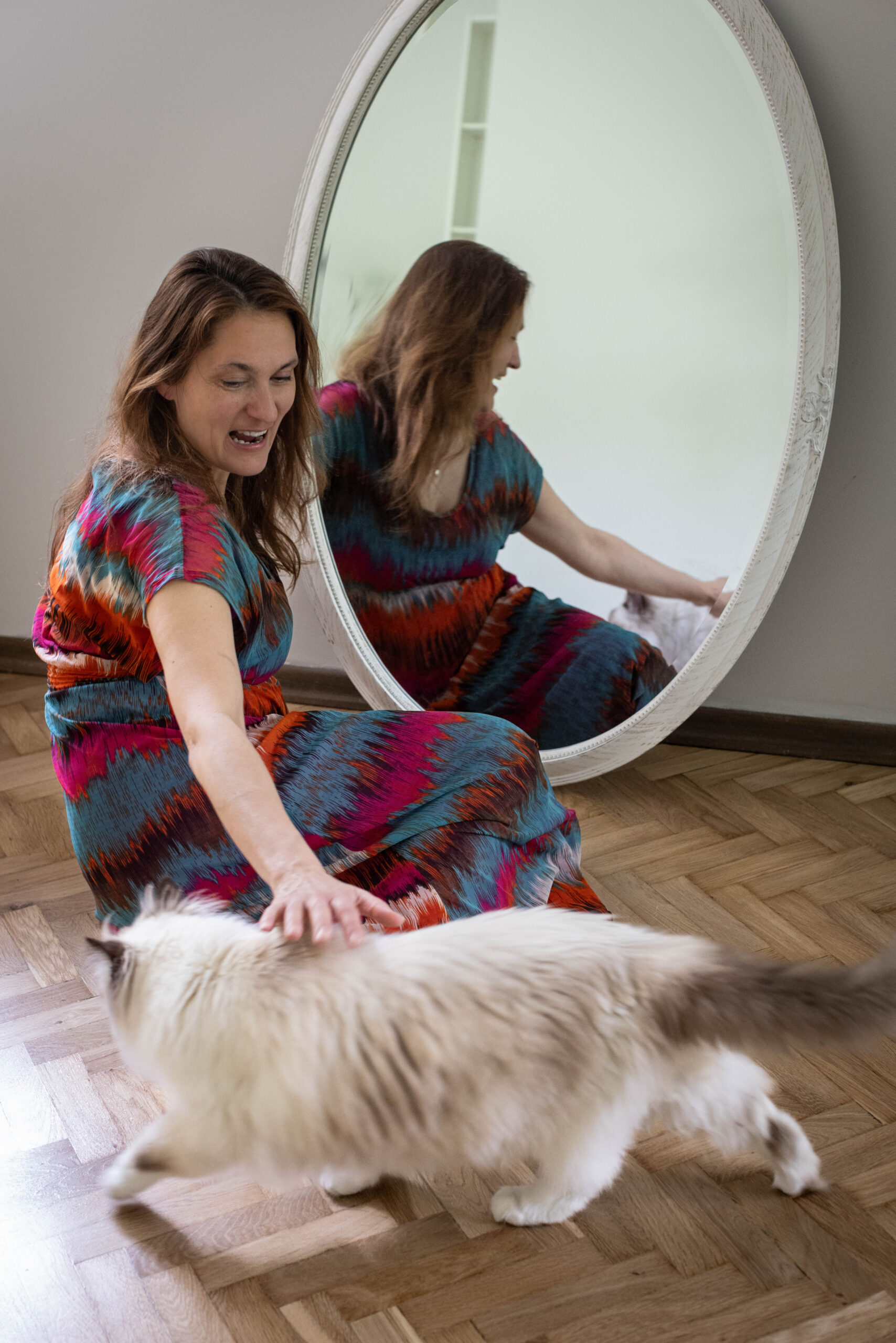 Kinga-jesień-2-zdjęcie-kolory-portret-fotografia-kobieca-Warszawa-sesja-zdjęciowa