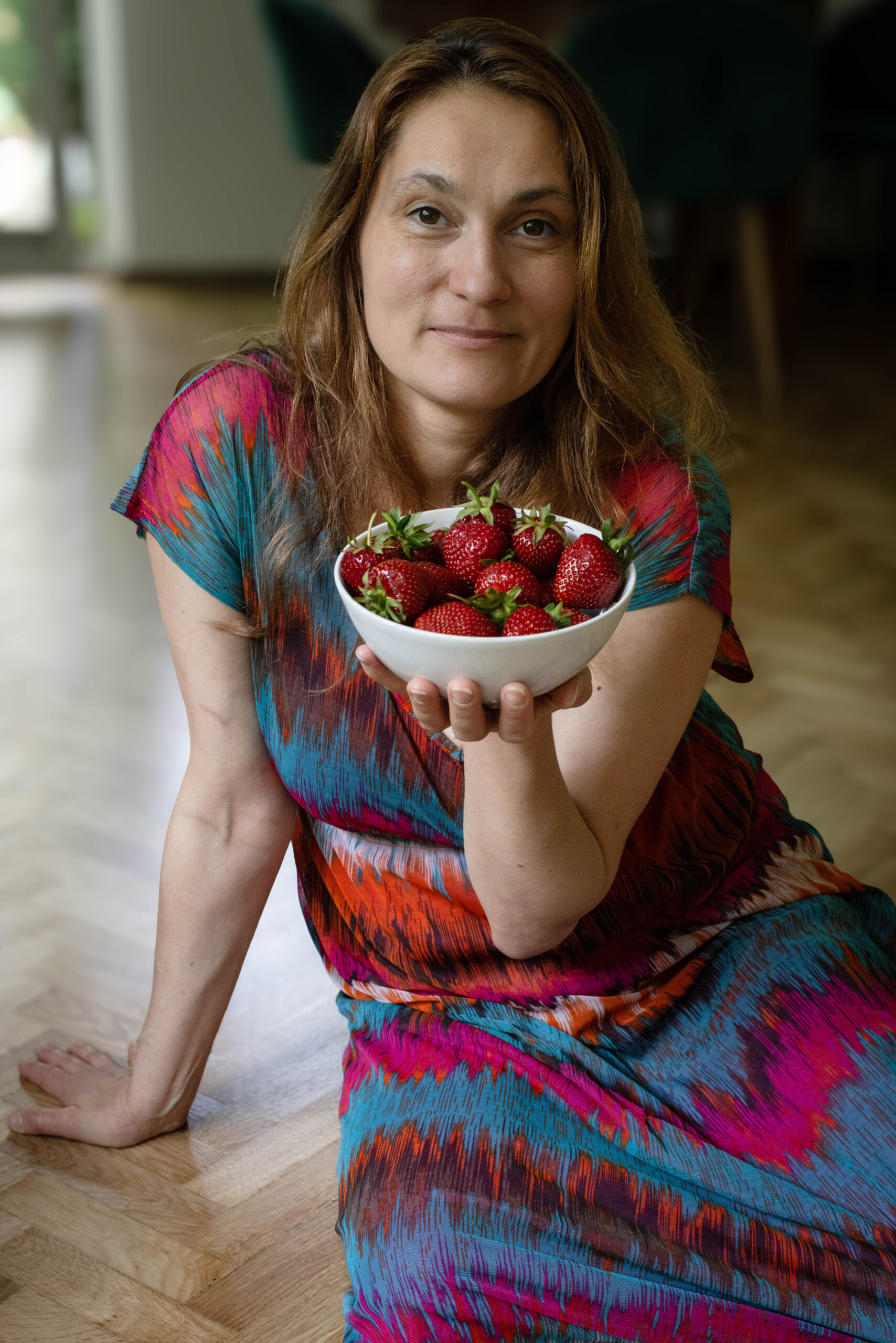 Kinga-jesień-3-zdjęcie-kolory-portret-fotografia-kobieca-Warszawa-sesja-zdjęciowa